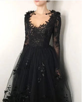 Vintage Black Long Sleeves Wedding Dress Lace A-Line Bridal Gowns
